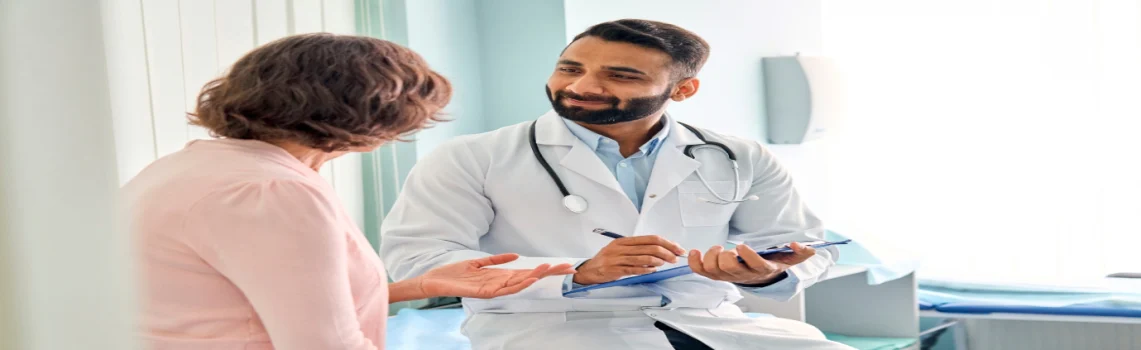 چرا انتخاب بهترین متخصص پوست در یزد مهم است؟